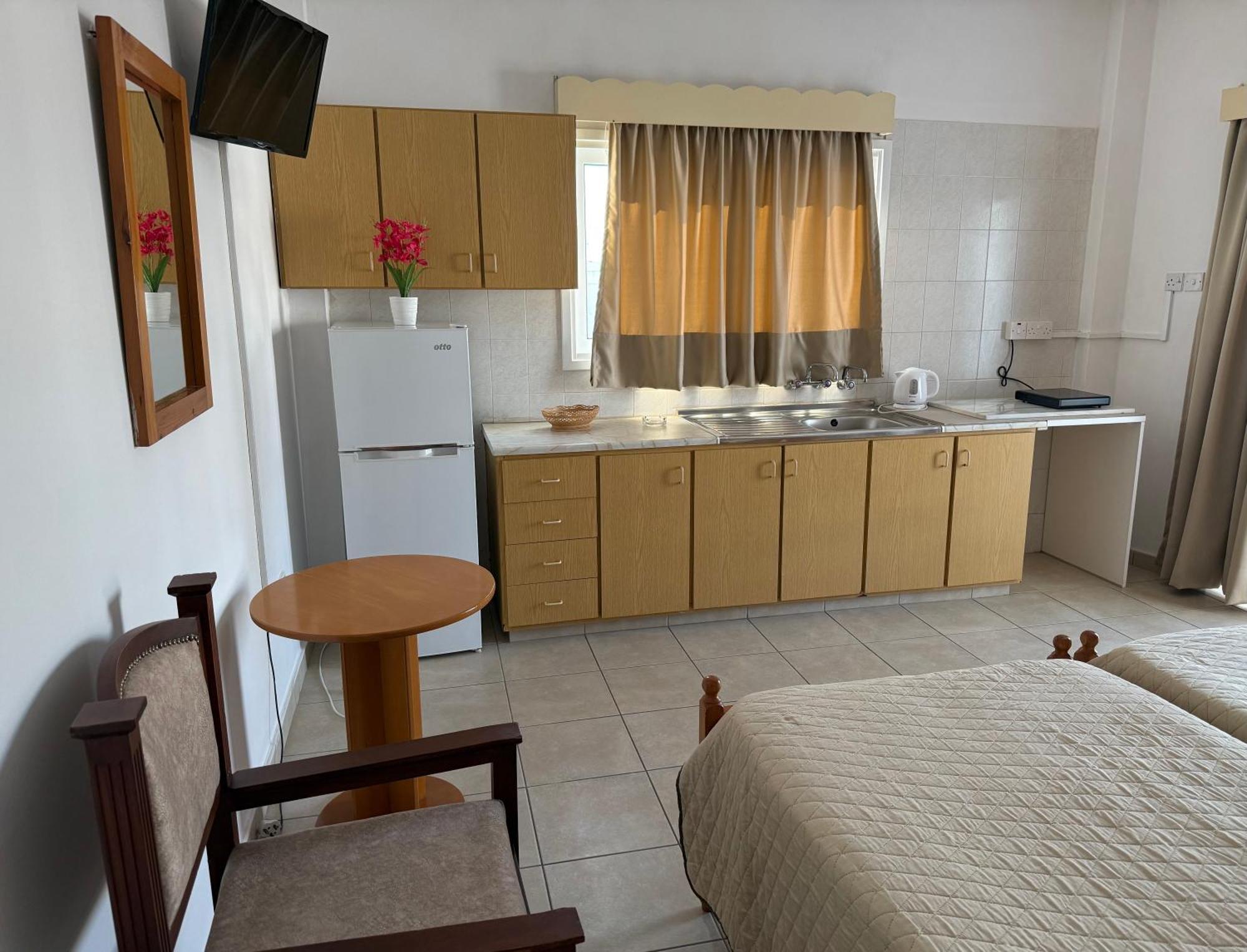 Terpsithea Apartments Ayia Napa Eksteriør billede